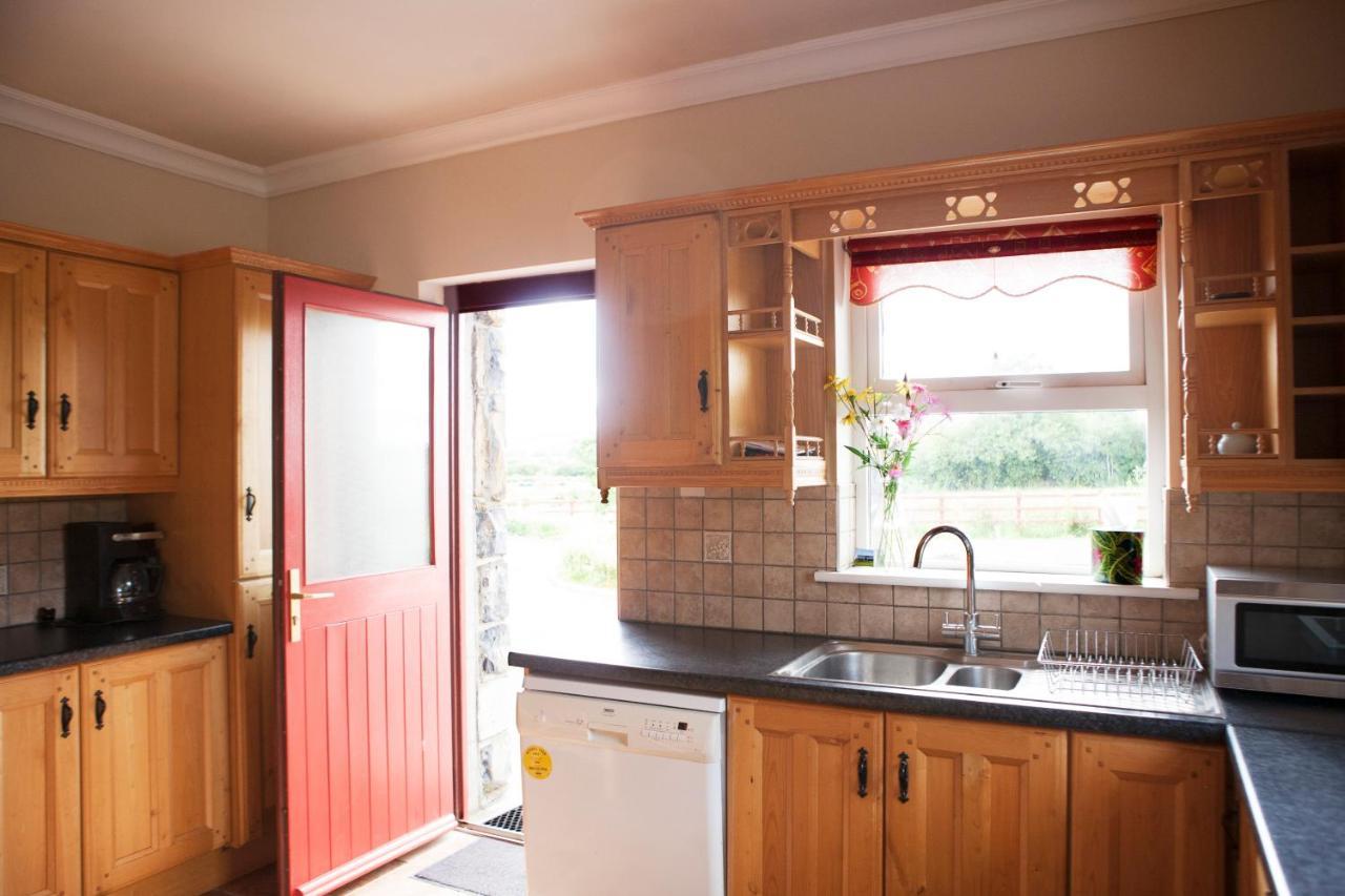 Вилла Inviting 4-Bed House In Strokestown Экстерьер фото
